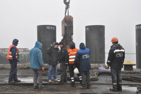 В Одесском порту проводится реконструкция одного из старейших причалов (фото)