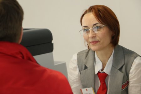 Зарубежные дипломаты побывали на рабочих местах новой мэрии Одессы (фото)