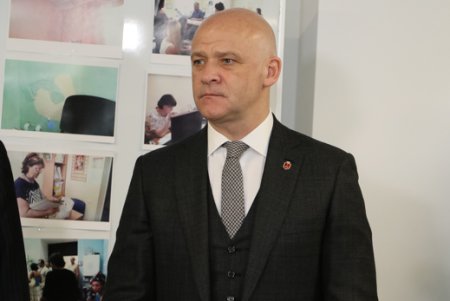 Зарубежные дипломаты побывали на рабочих местах новой мэрии Одессы (фото)