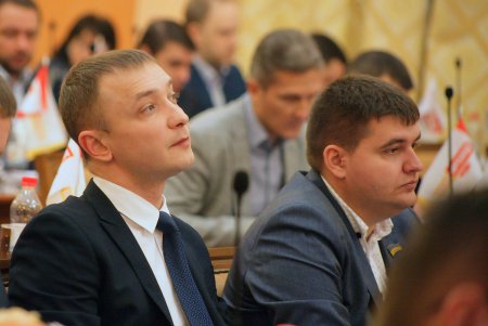 Депутатский корпус городской громады Одессы: работа в зале и в кулуарах (фотофакты)