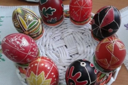 Юные одесситы готовят к светлому дню свои светлые поступки и сувениры
