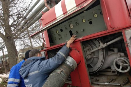 Спасатели ликвидируют последствия подтопления на юге Одесской области 