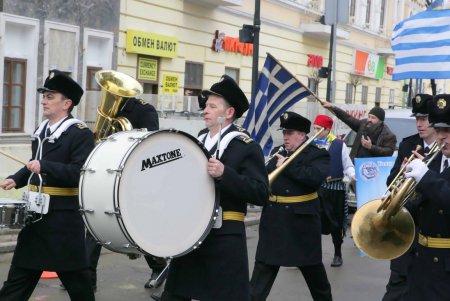 На улицах Одессы танцевали сиртаки (фоторепортаж)