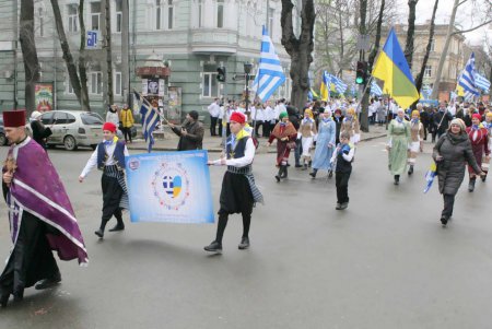 На улицах Одессы танцевали сиртаки (фоторепортаж)