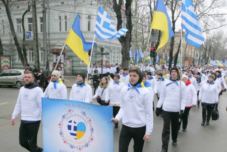 На улицах Одессы танцевали сиртаки (фоторепортаж)