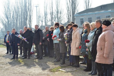 Одесские железнодорожники почтили память своего погибшего на Донбассе коллеги (фото)