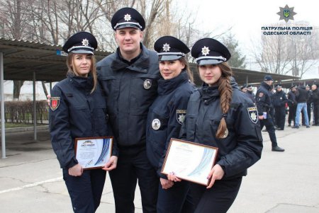 В рядах одесских патрульных молодое пополнение (фото)