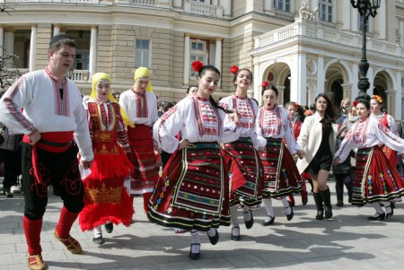 Болгары Одесщины на целый год пообщались с Бабой Мартой (фоторепортаж)