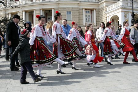 Болгары Одесщины на целый год пообщались с Бабой Мартой (фоторепортаж)