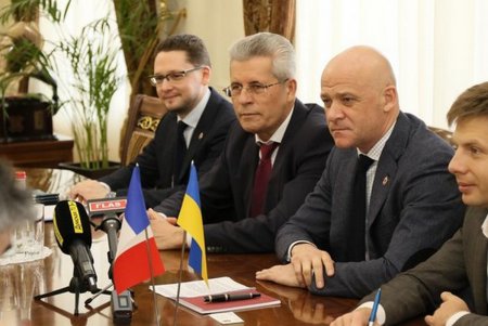 Одесса развивает побратимские отношения с Марселем (фото)