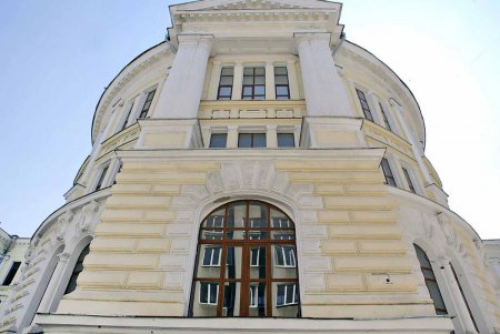 Архитектурная роскошь медицинского университета на пути между прошлым и моргом (печальный фотовзгляд)