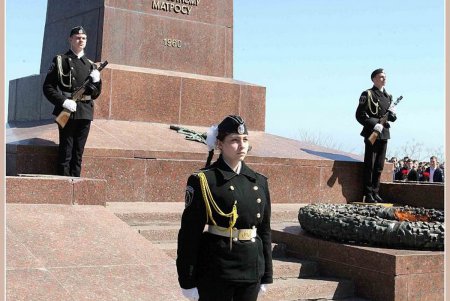 Посту №1 на Аллее Славы исполнилось полвека (фоторепортаж)