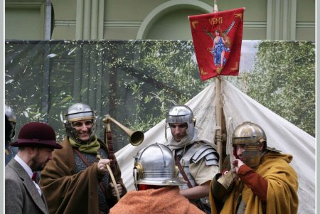 Римляне «захватили» Дерибасовскую и до субботы стали лагерем (фоторепортаж)