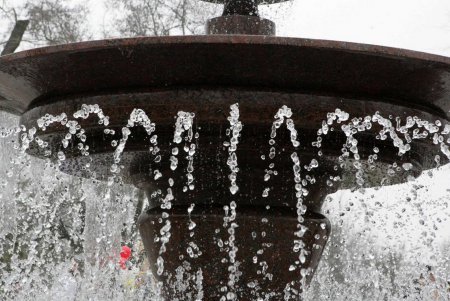В День освобождения Одессы ожил заброшенный городской фонтан (фото)