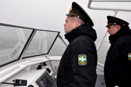 Пограничники и военные моряки почтили память героев-освободителей Одессы (фото)