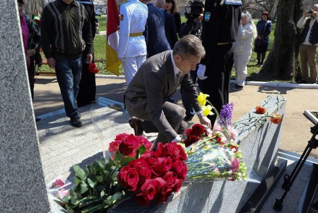 В сквере Партизанской славы почтили память погибших воинов-освободителей Одессы (фото)