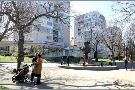 Бульвар имени живого одесского классика переживет благоустройство (фоторепортаж)