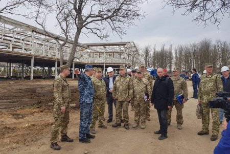 Министр обороны Полторак проинспектировал строительство военного городка под Одессой (фото)