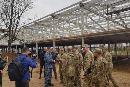 Министр обороны Полторак проинспектировал строительство военного городка под Одессой (фото)