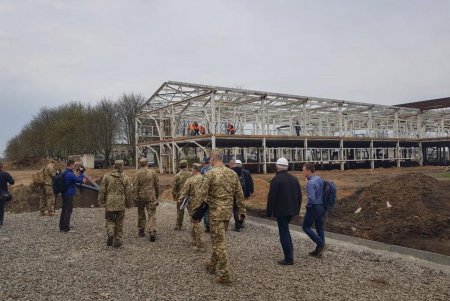 Министр обороны Полторак проинспектировал строительство военного городка под Одессой (фото)