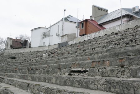На руинах гордости армейского спорта (фоторепортаж)