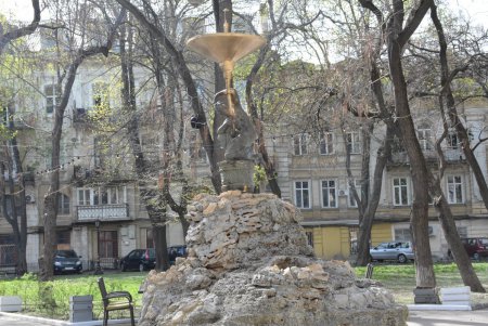 Одесскую «Нимфу» вернули на прежнее место (фото)