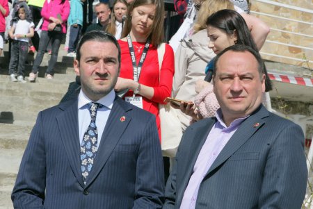 На Большом Фонтане Одессы торжественно «поселили» капсулу времени (фоторепортаж)