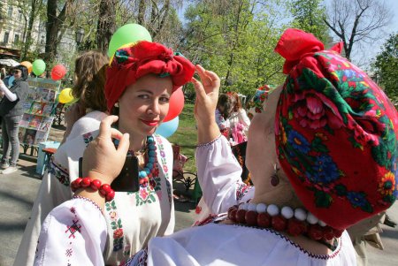 Одесские дети читают всегда, читают везде (фоторепортаж)