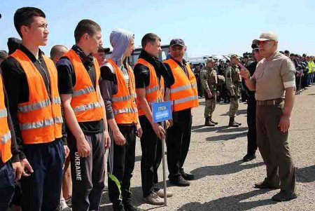 На одесском аэродроме прошли масштабные учения правоохранителей (фото)