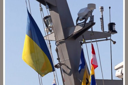 В Одессе торжественно отметили 100-летие Военно-Морского флага Украины (фоторепортаж)