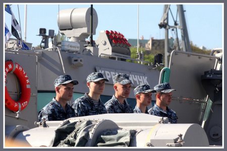 В Одессе торжественно отметили 100-летие Военно-Морского флага Украины (фоторепортаж)