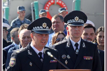 В Одессе торжественно отметили 100-летие Военно-Морского флага Украины (фоторепортаж)