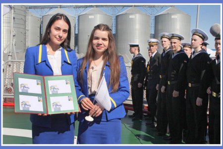 В Одессе торжественно отметили 100-летие Военно-Морского флага Украины (фоторепортаж)