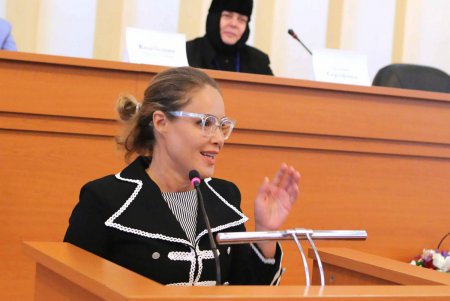 Многодетные матери Украины в Одессе ищут методы борьбы за свои права (фото)