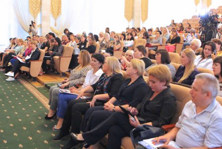 Многодетные матери Украины в Одессе ищут методы борьбы за свои права (фото)