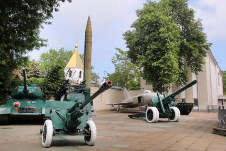 Экспонаты одесского военного музея подверглись ненаучной обработке (фоторепортаж)