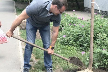 В Малиновском районе Одессы в субботу прописали два десятка красавиц (фото)