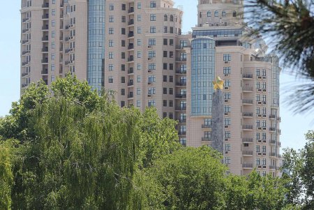 Каскад прудов парка Победы приобретает сказочный вид (фоторепортаж)
