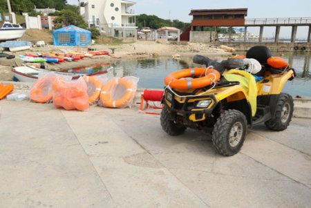 Одесские спасатели на воде показательно учились (фото)