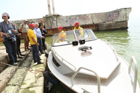 Одесские спасатели на воде показательно учились (фото)