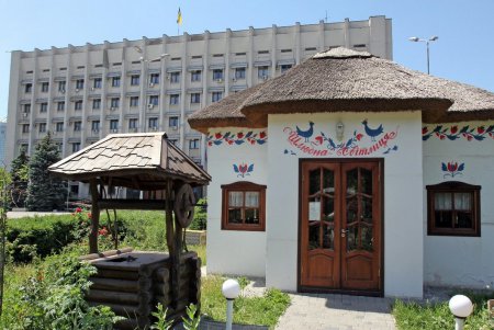 Одесская «хата Саакашвили» может освободить территорию (фоторепортаж) 