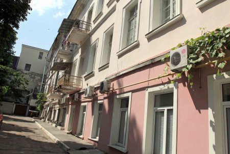 В Одессе реставрируют историческое здание в центре (фоторепортаж)