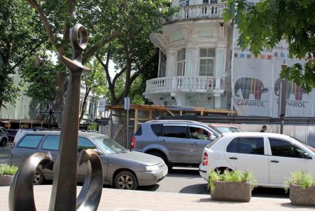 В Одессе реставрируют историческое здание в центре (фоторепортаж)