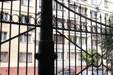 Одесситов и гостей города приглашают полюбоваться уникальной оградой (фоторепортаж)
