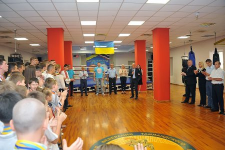 Мэр Одессы поздравил украинских тайбоксеров (фоторепортаж)