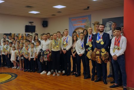 Мэр Одессы поздравил украинских тайбоксеров (фоторепортаж)