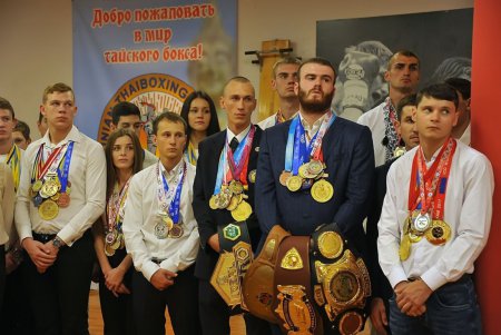 Мэр Одессы поздравил украинских тайбоксеров (фоторепортаж)