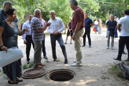 Мэр Одессы проинспектировал работы в парке Победы (фоторепортаж)