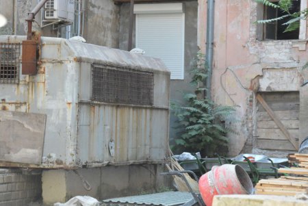 Начались работы по восстановлению Дома Руссова (фоторепортаж)