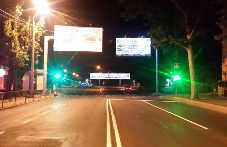В Одессе обновили разметку на двух важных магистралях (фото)